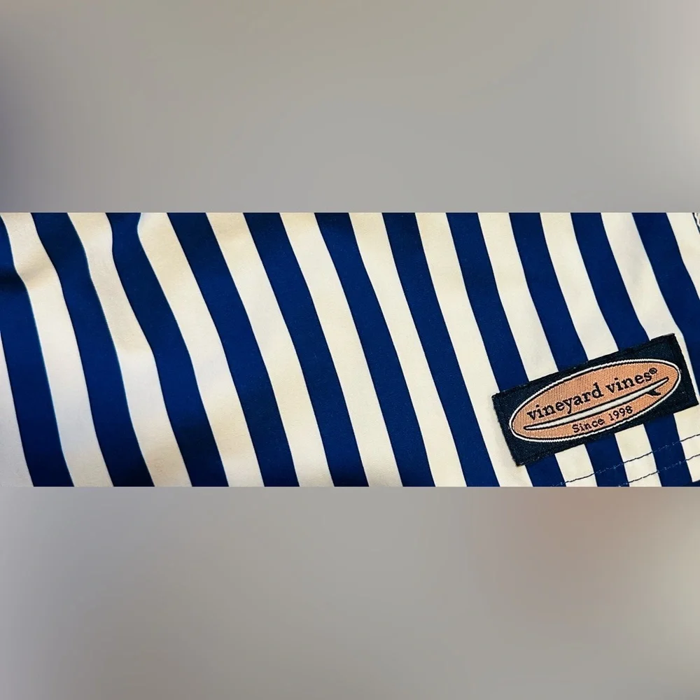 Boys vineyard vines swim trunks. EUC. Size boys XL. Like new, maybe worn once. - Picture 2 of 2